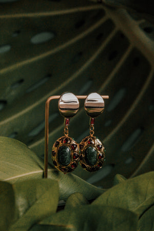 Felix Statement Earrings with Garnet and Malachite in Gold - Navarro Official